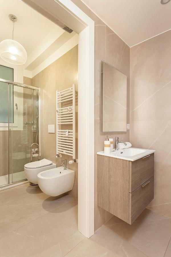 Zuretti1 - Meryggiare Apartments Milánó Kültér fotó