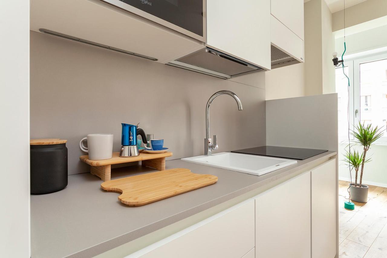 Zuretti1 - Meryggiare Apartments Milánó Kültér fotó