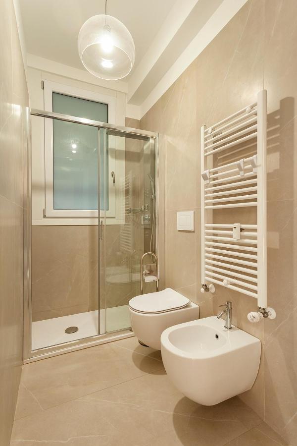 Zuretti1 - Meryggiare Apartments Milánó Kültér fotó